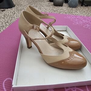 Chelsea Crew Gatsby heels